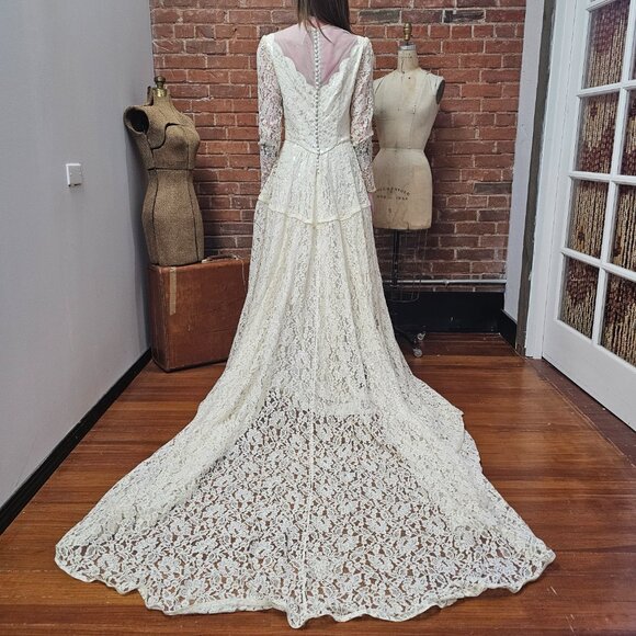 Vintage 50s Lace Wedding Dress with Buttons Down the Back - Picture 1 of 9